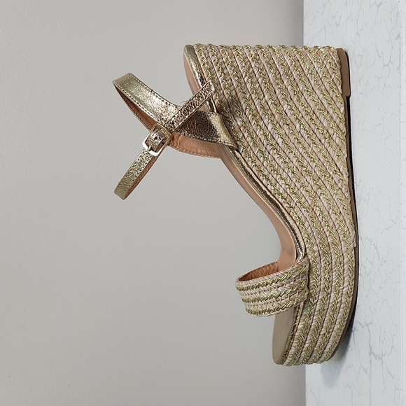 🔥FINAL💲⬇️ShuShop Golden Woven Espadrille Platform Sandals, Size 9 ~ EUC - Picture 5 of 10